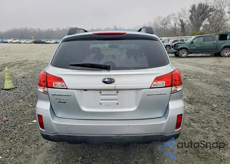 2013 Subaru Outback 2.5I Premium z USA, uszkodzony, nr VIN 4S4BRCGC3D3251627